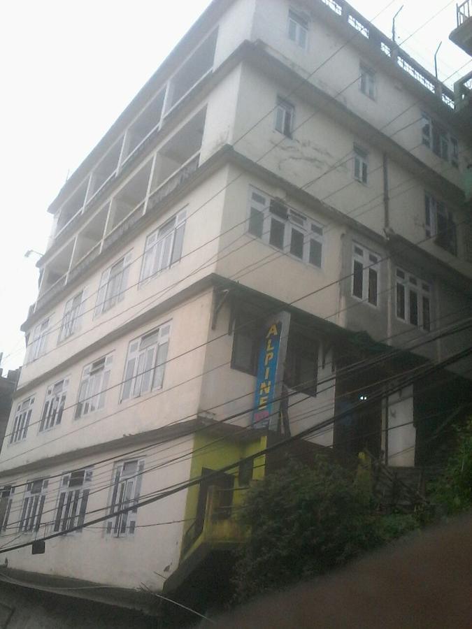 Hotel Alpine ดาร์จีลิง ภายนอก รูปภาพ
